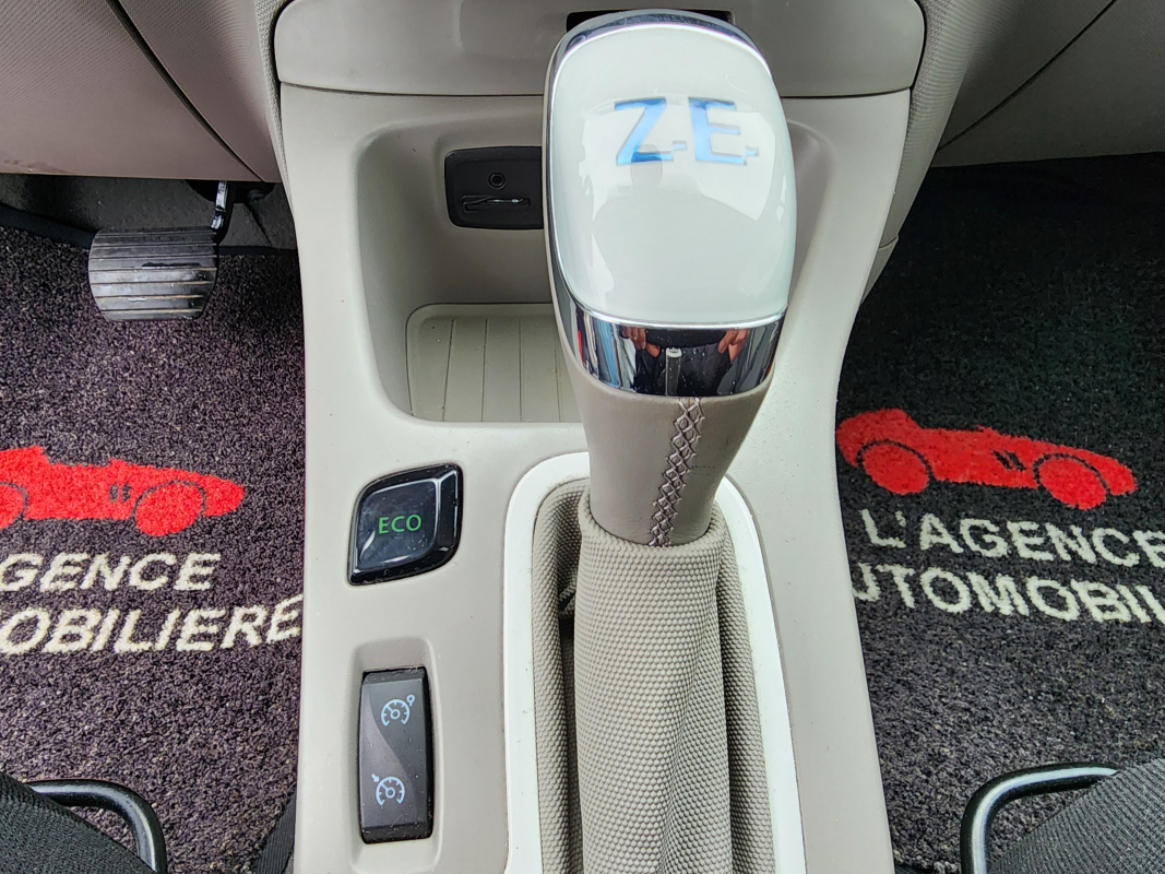 Renault Zoe — 16