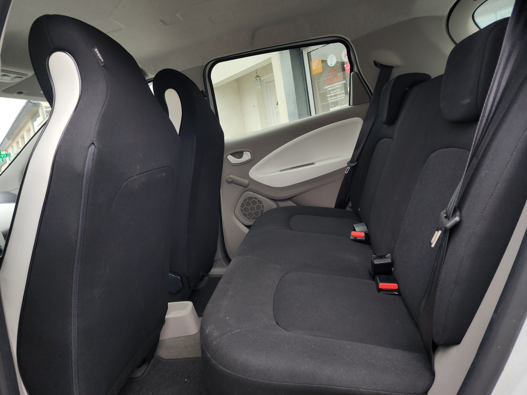 Renault Zoe — 12