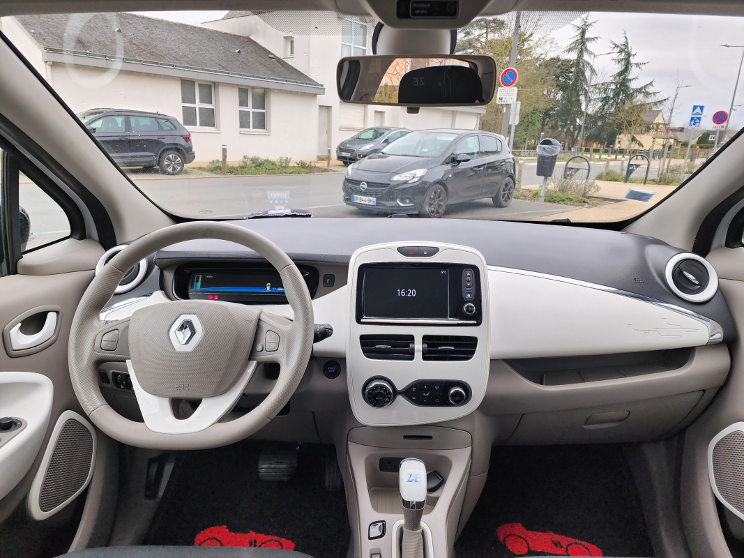 Renault Zoe — 17