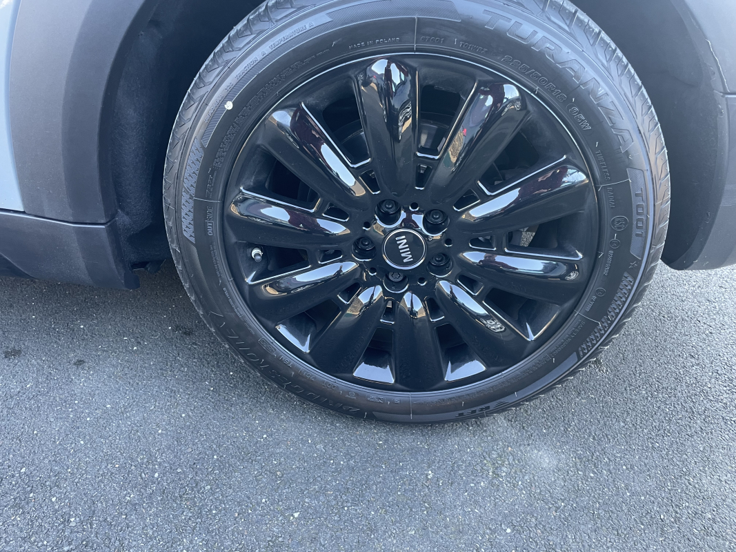 Mini Countryman — 30
