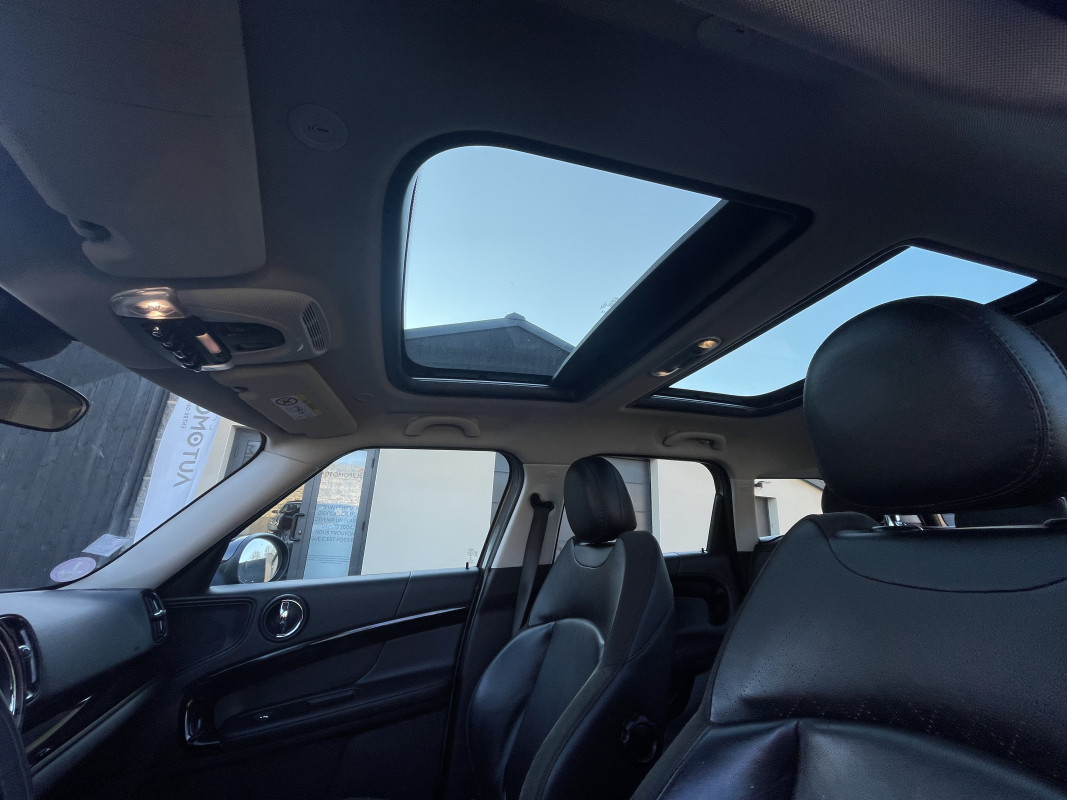 Mini Countryman — 18