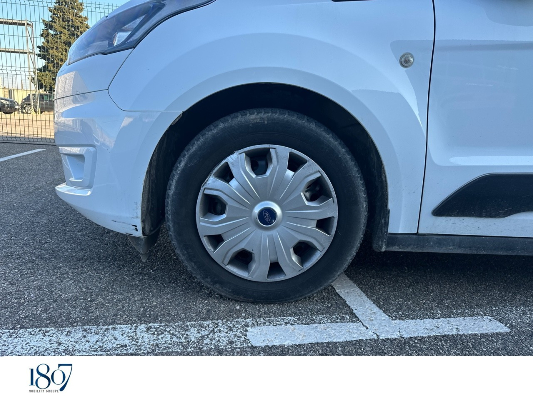 Ford Transit Connect — 8