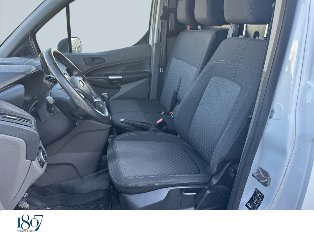 Ford Transit Connect — 13