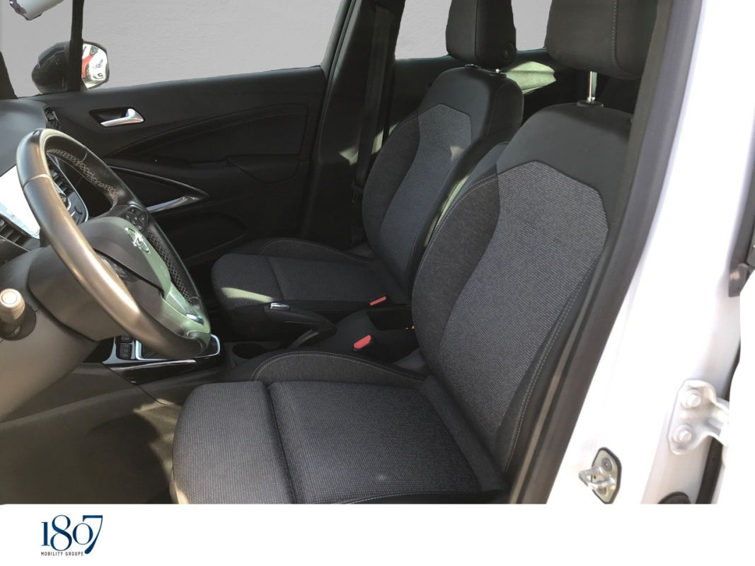 Opel Crossland x — 12