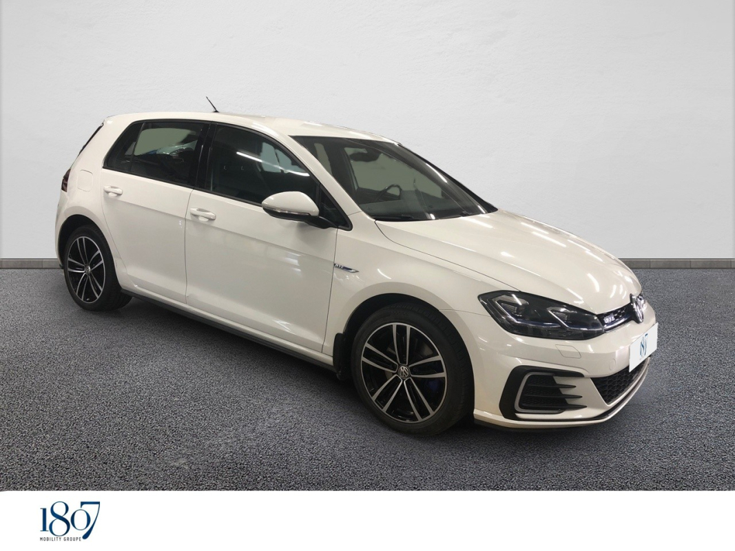Volkswagen Golf — 6