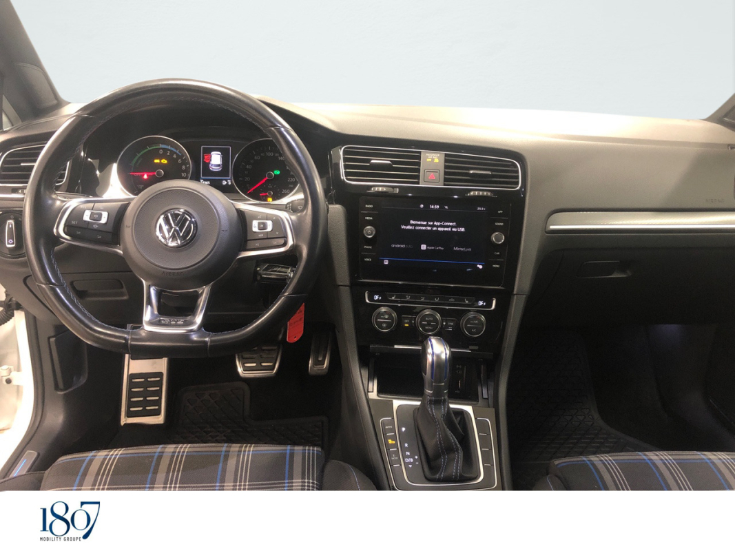 Volkswagen Golf — 10