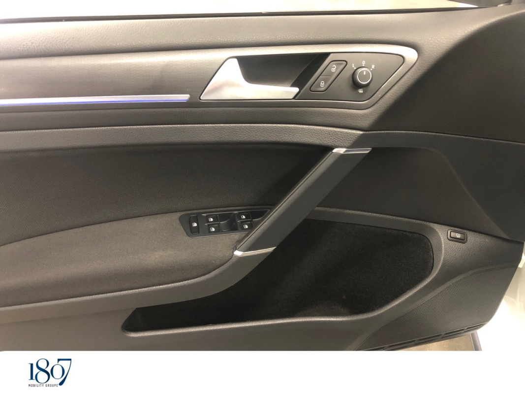 Volkswagen Golf — 15