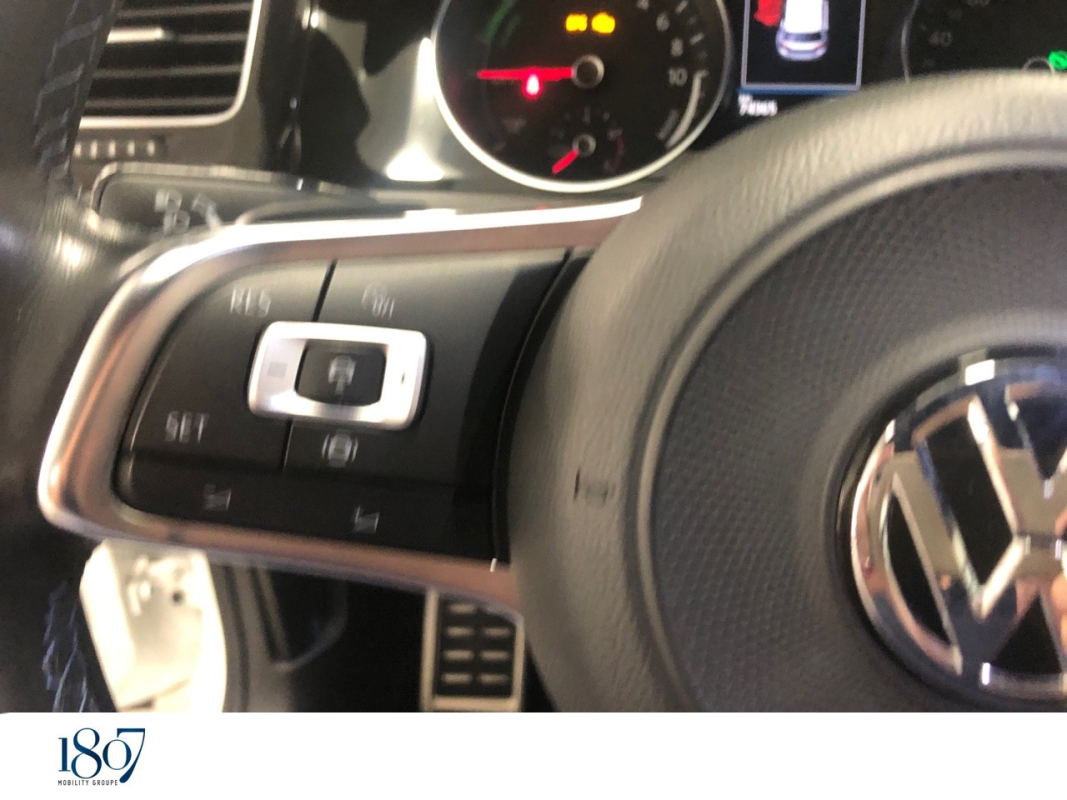 Volkswagen Golf — 20