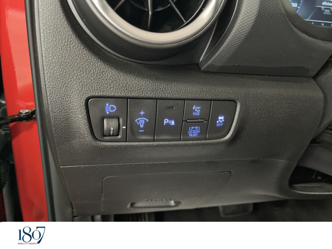 Hyundai KONA — 16