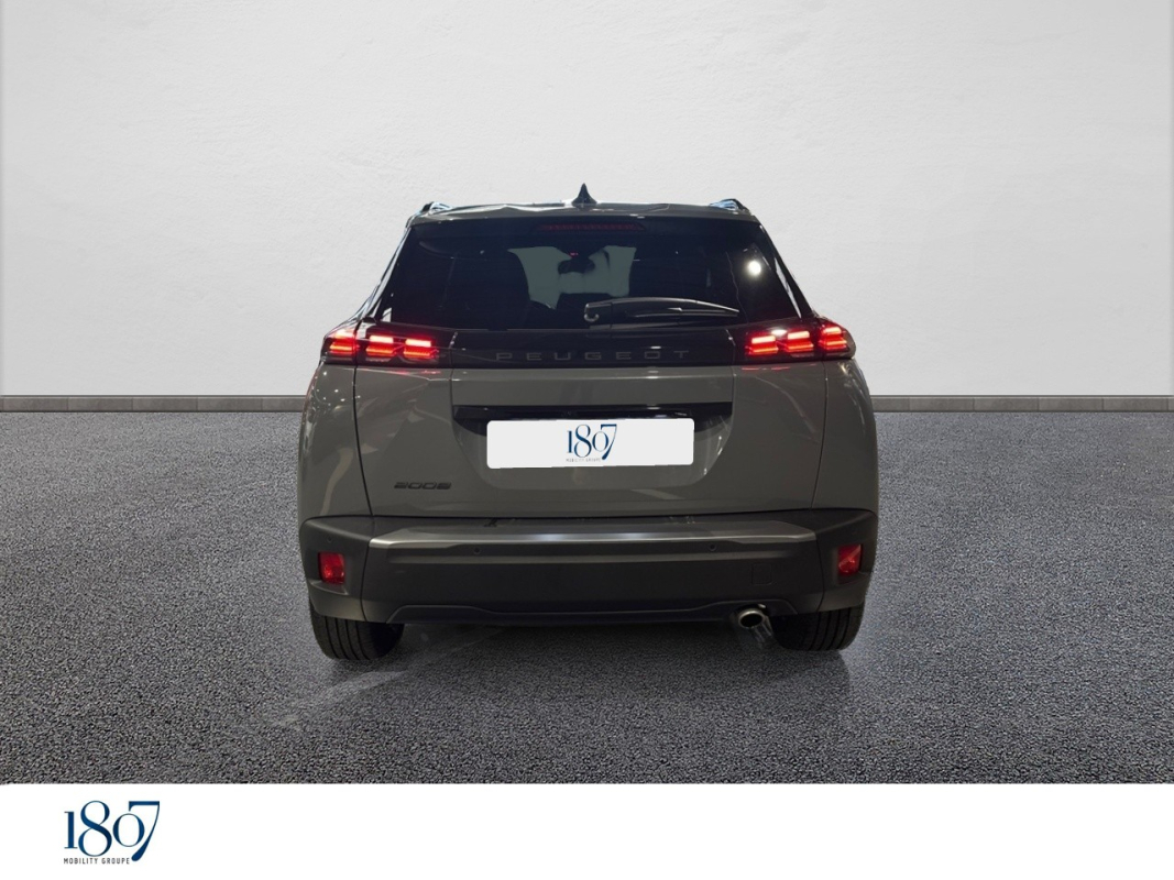 Peugeot 2008 — 4