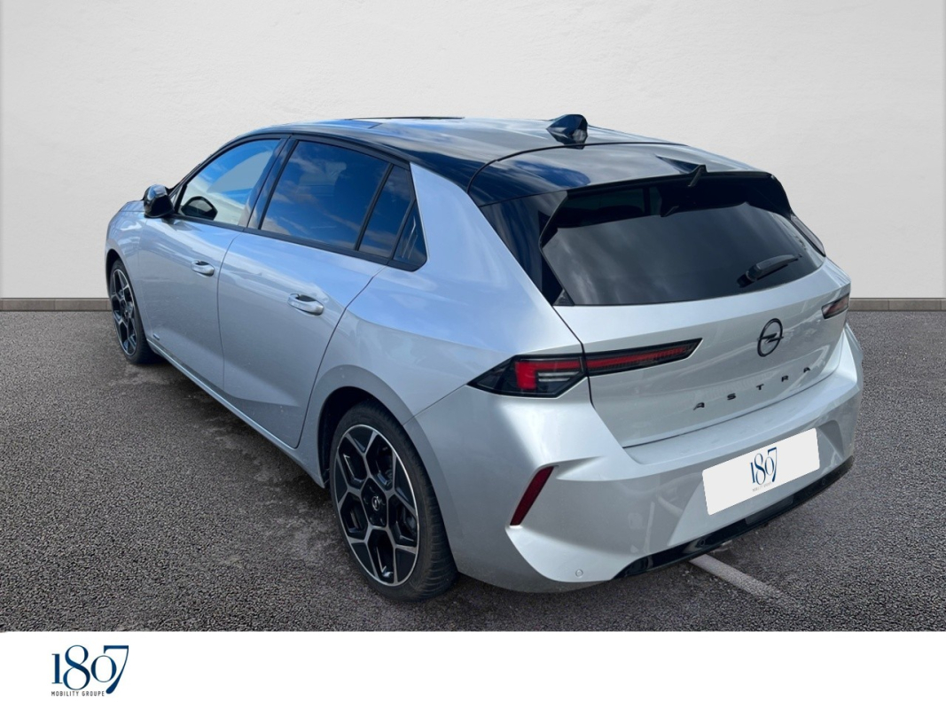 Opel Astra — 2