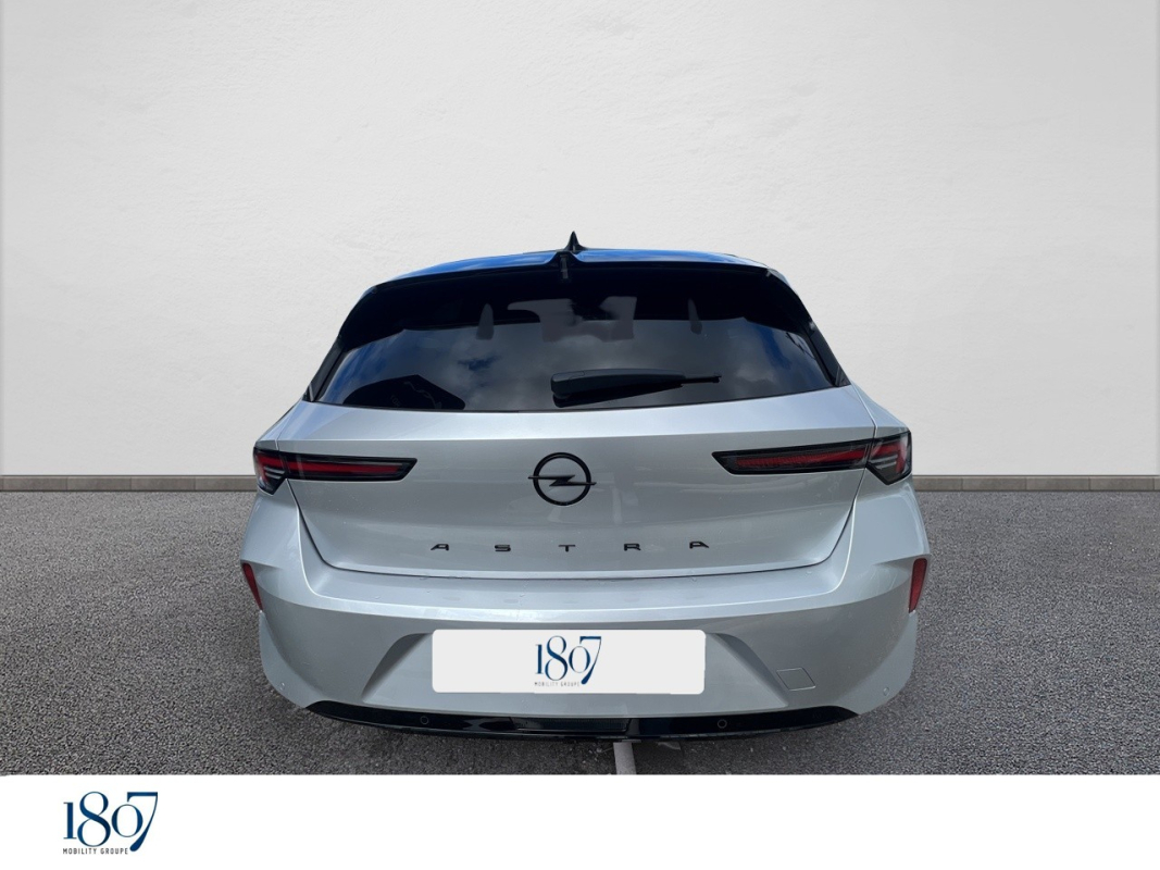Opel Astra — 4