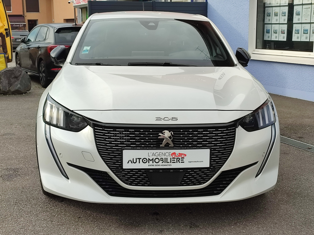 Peugeot 208 — 2