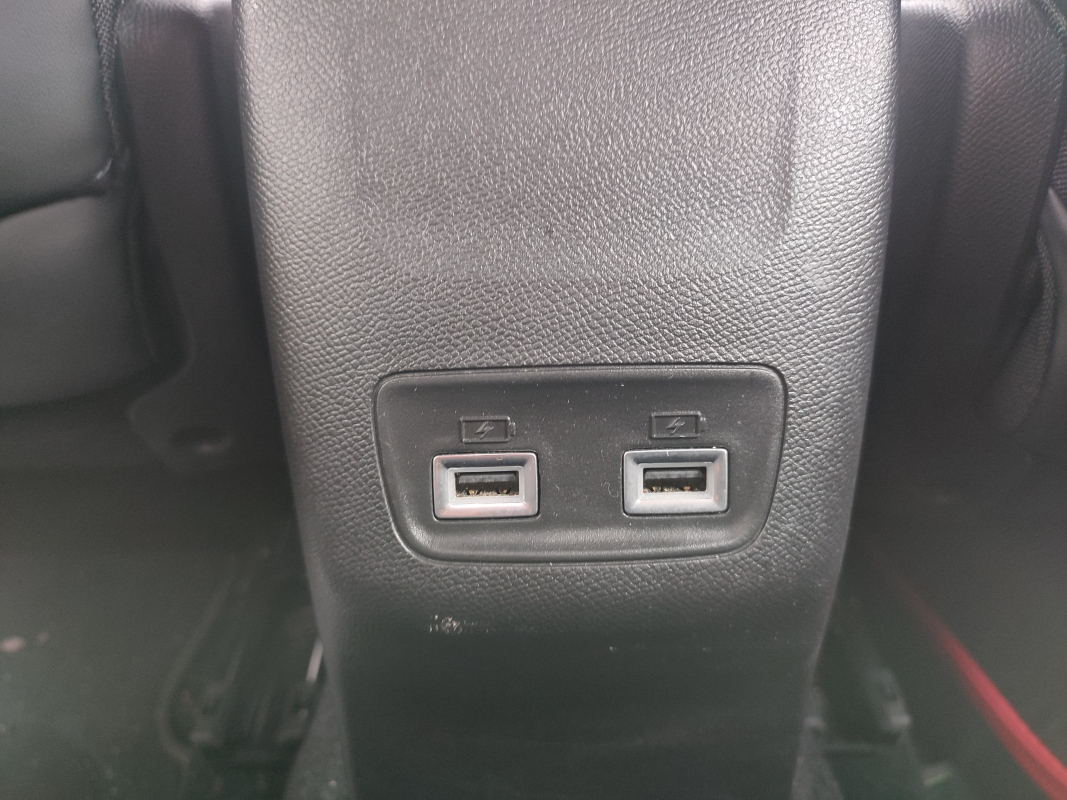 Peugeot 208 — 25