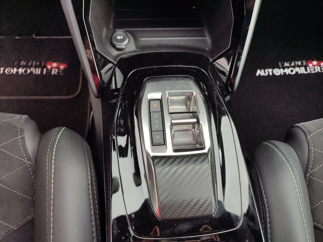 Peugeot 208 — 36