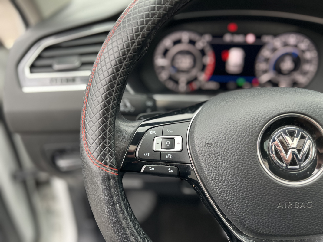Volkswagen Tiguan Allspace — 21