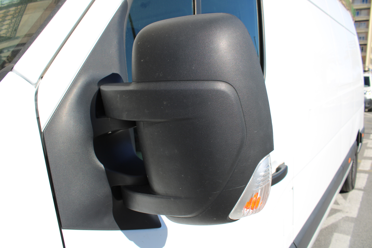 Nissan NV400 — 35