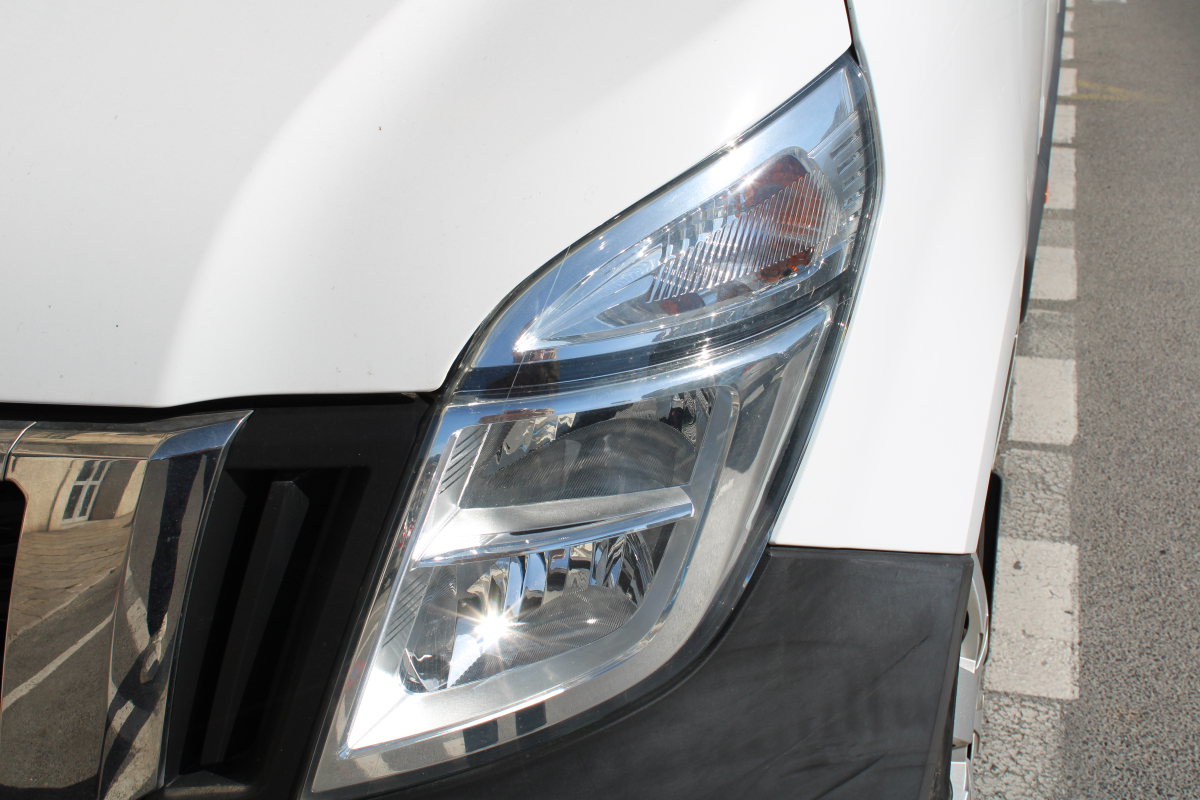 Nissan NV400 — 33
