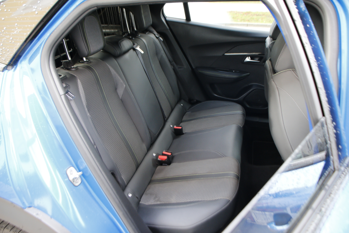 Peugeot 2008 — 29
