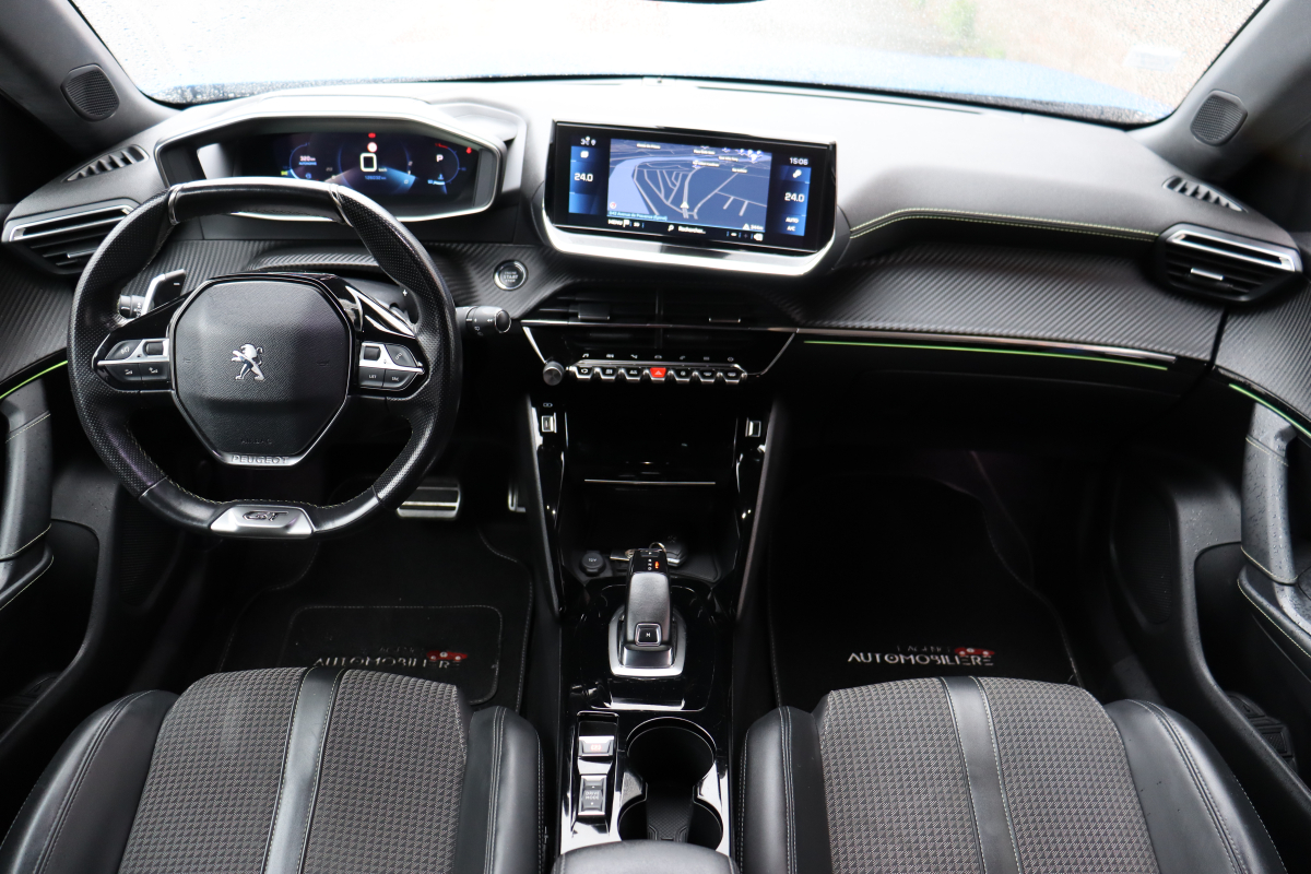 Peugeot 2008 — 13
