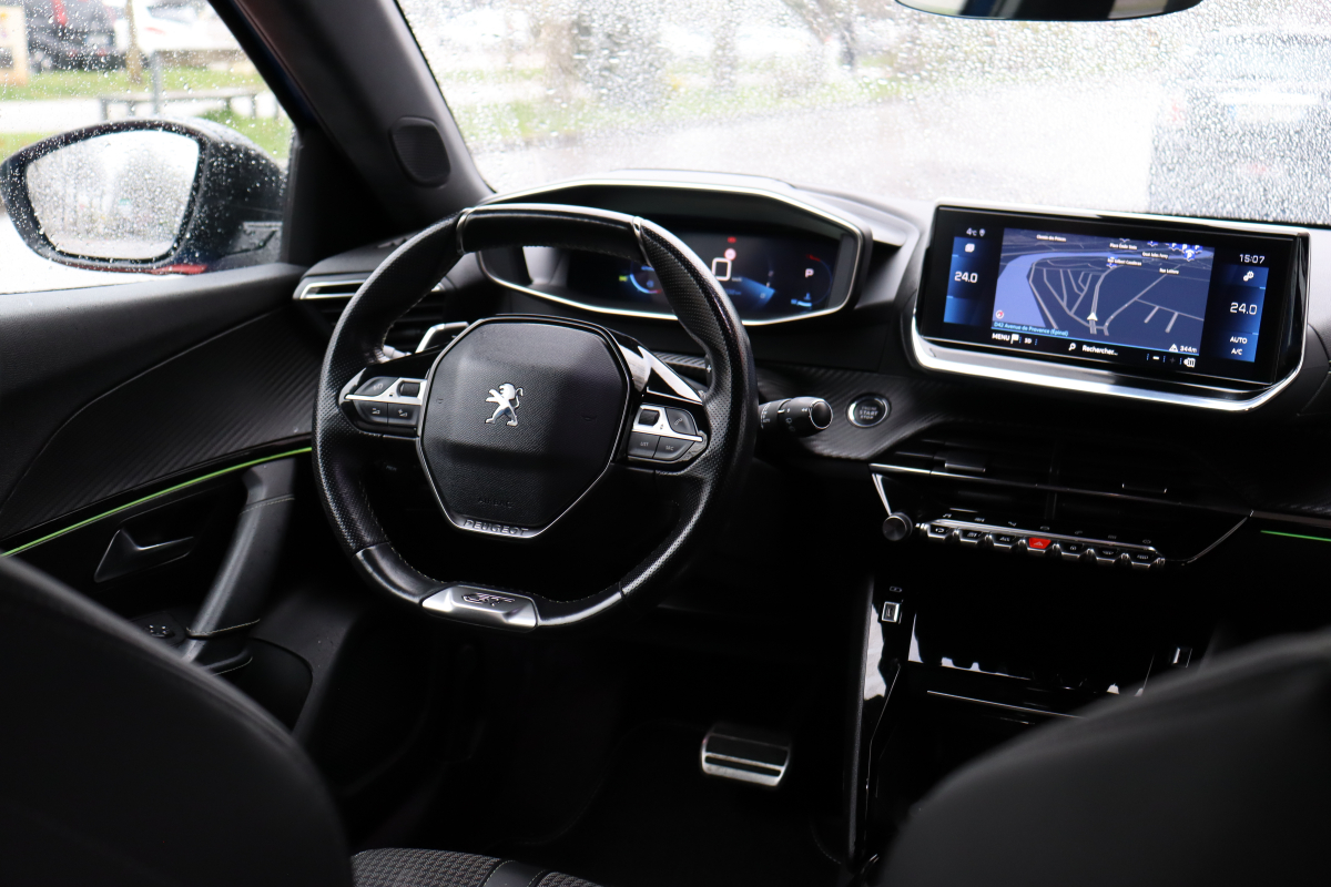 Peugeot 2008 — 14