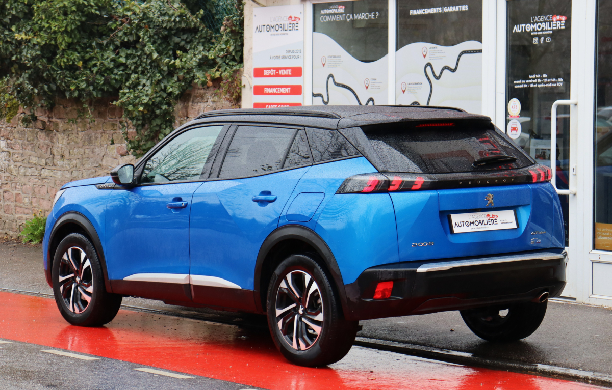 Peugeot 2008 — 3