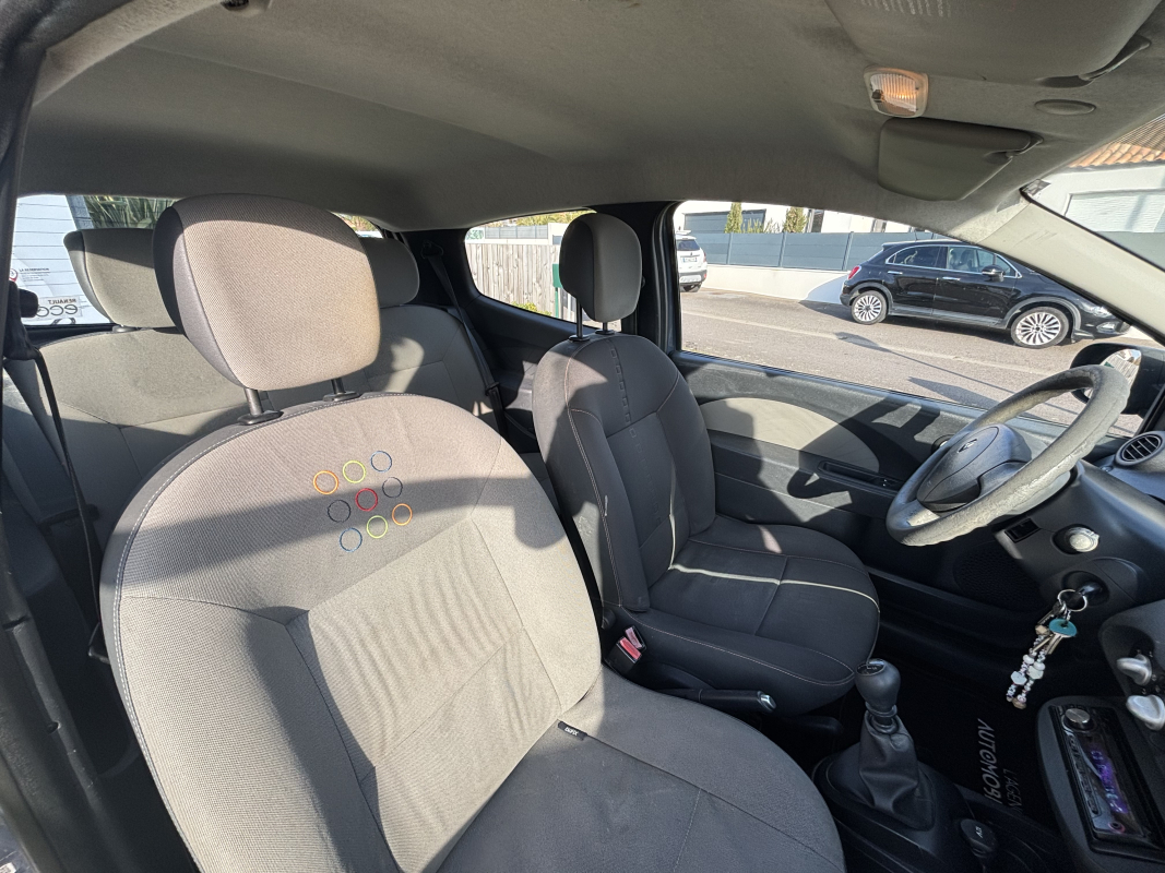 Renault Twingo — 11