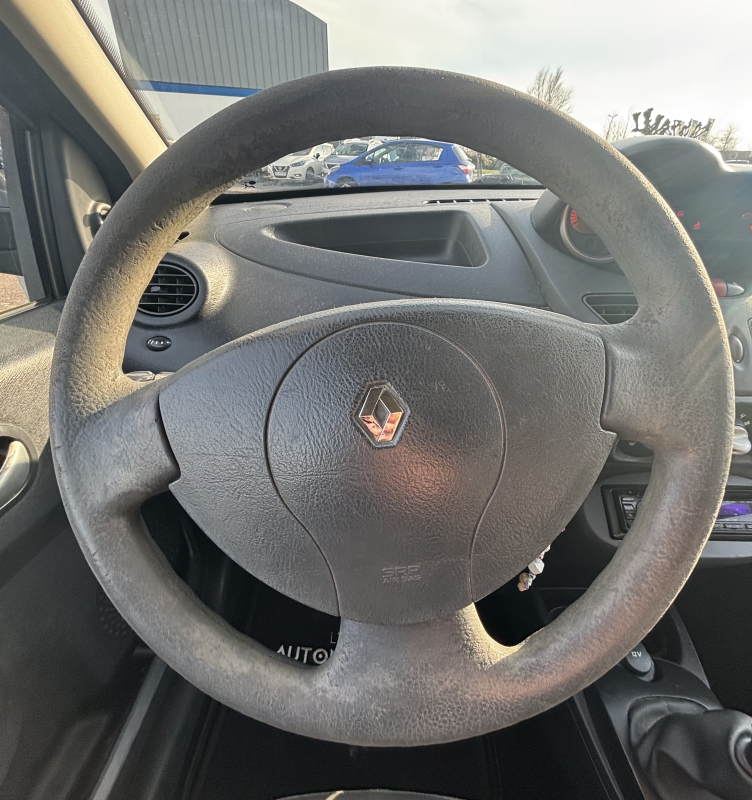 Renault Twingo — 21