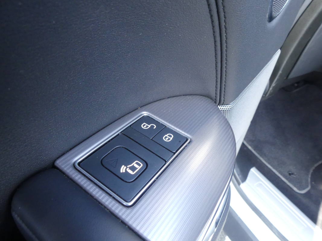 Land Rover Range Rover Sport — 30