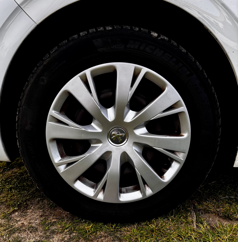 Peugeot 208 — 20
