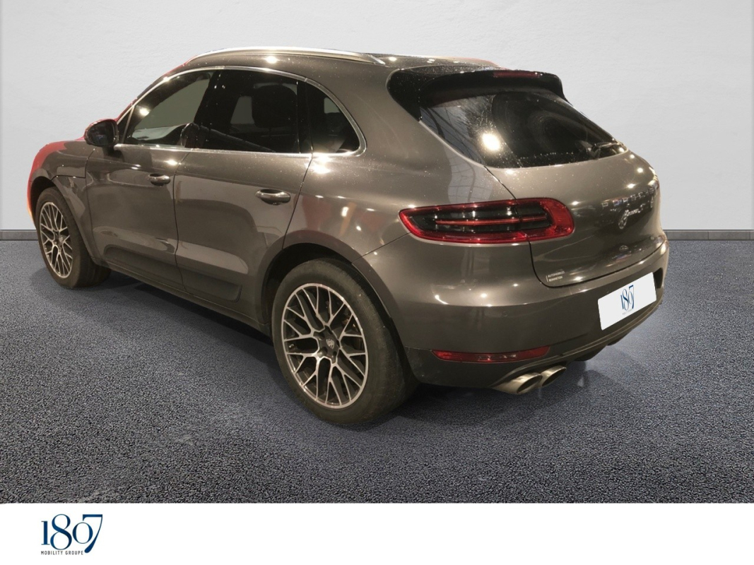 Porsche Macan — 4