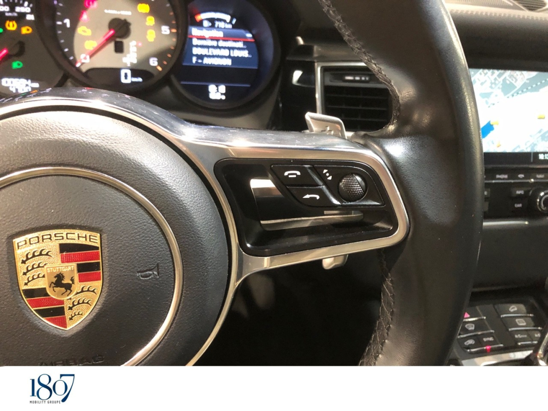 Porsche Macan — 20