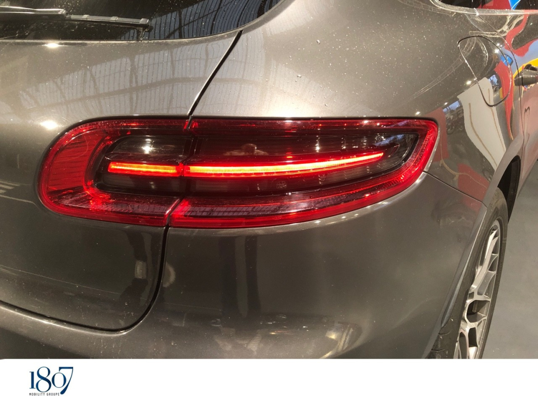 Porsche Macan — 29