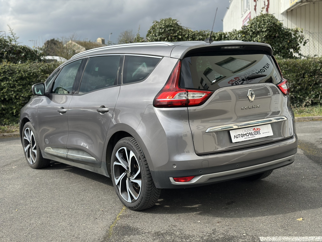 Renault Grand Scenic — 3