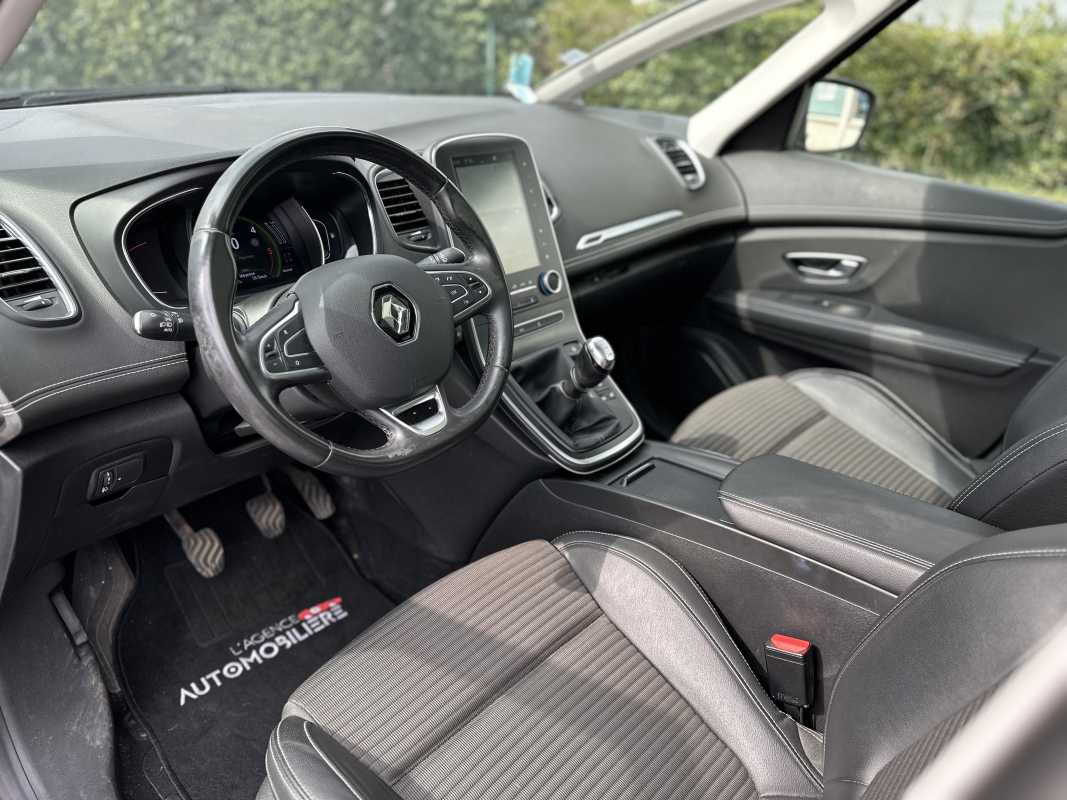 Renault Grand Scenic — 7