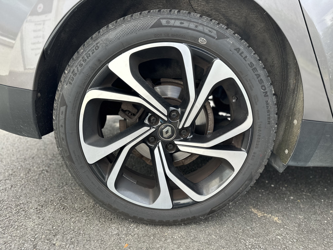 Renault Grand Scenic — 19