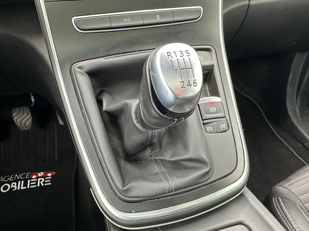 Renault Grand Scenic — 28
