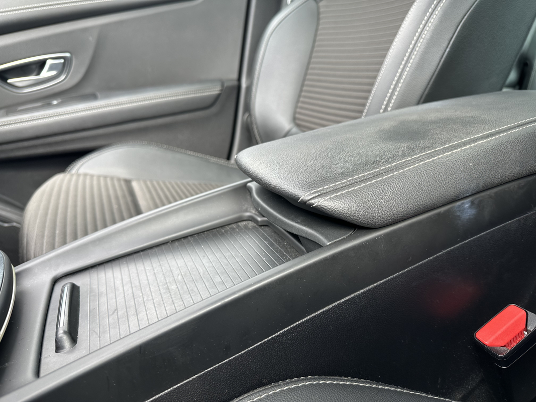 Renault Grand Scenic — 29