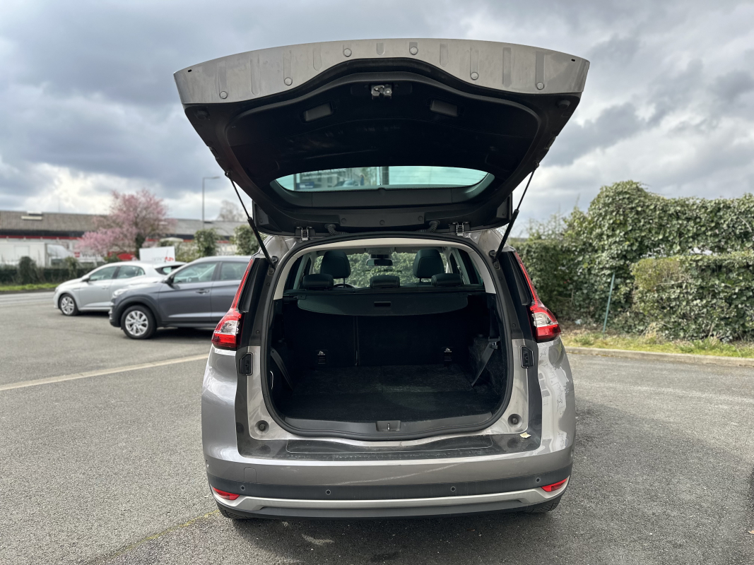 Renault Grand Scenic — 35