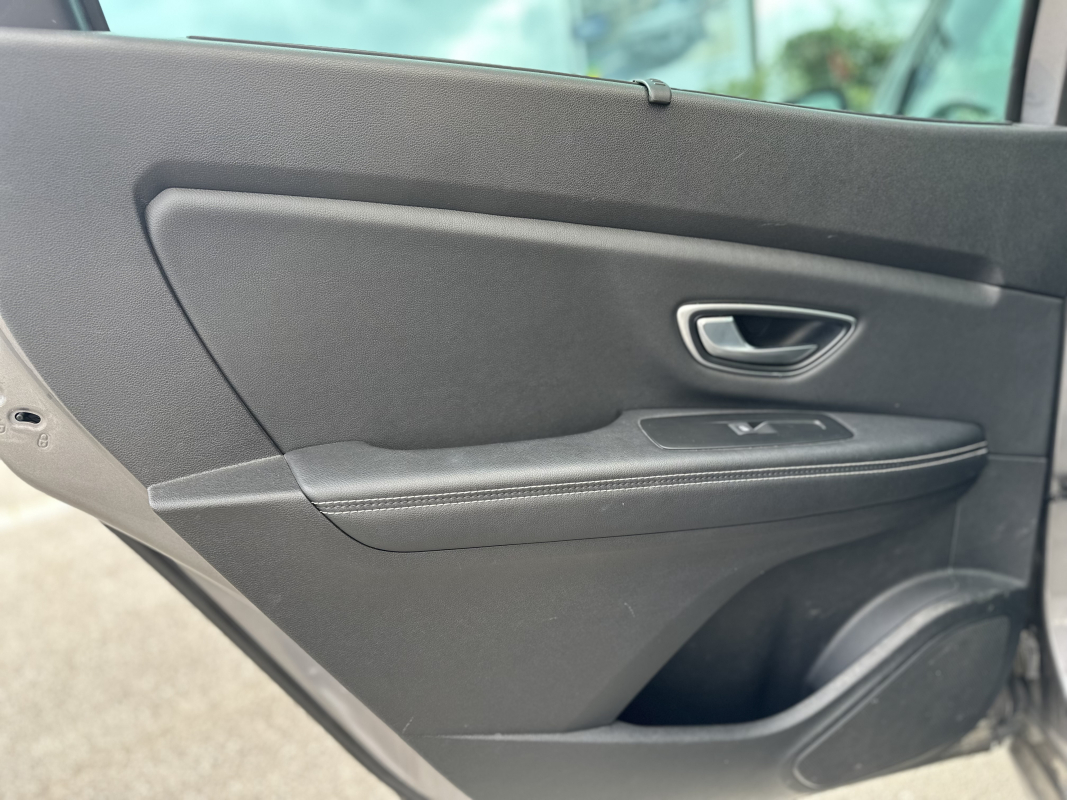 Renault Grand Scenic — 36