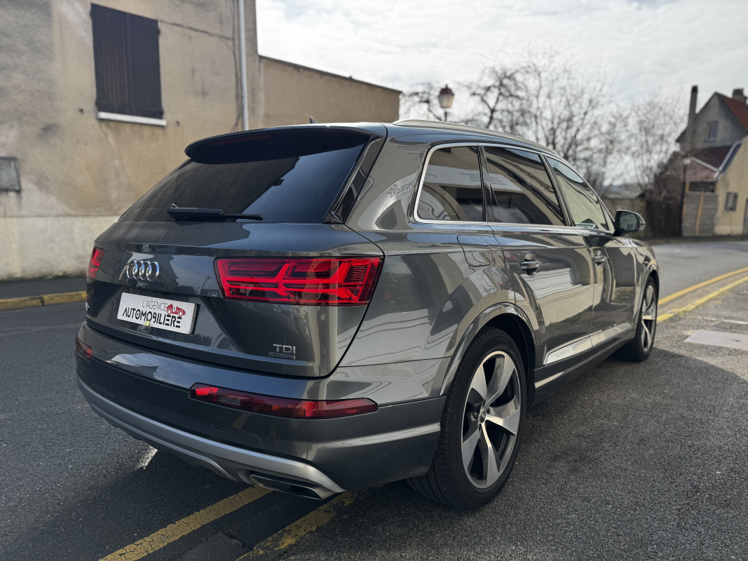 Audi Q7 — 4