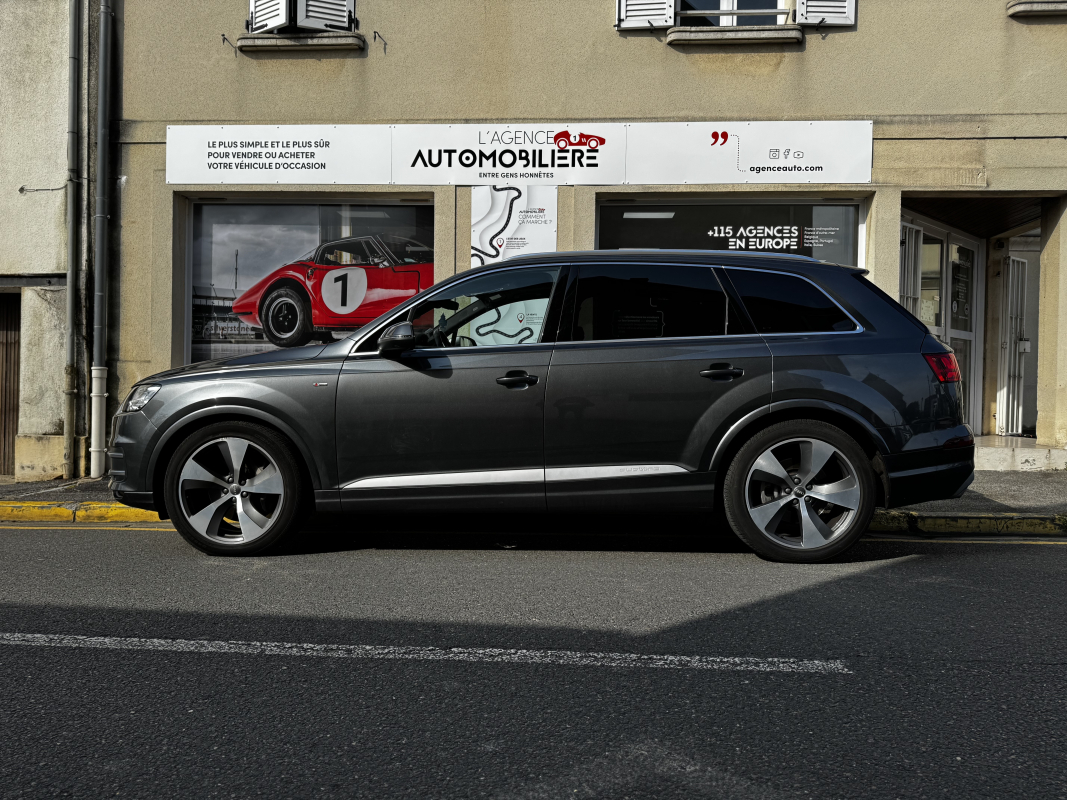 Audi Q7 — 7