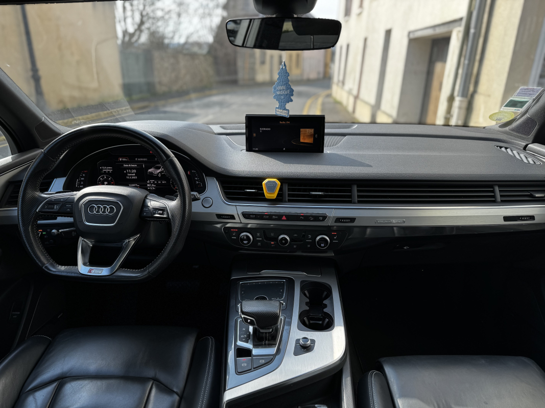Audi Q7 — 18