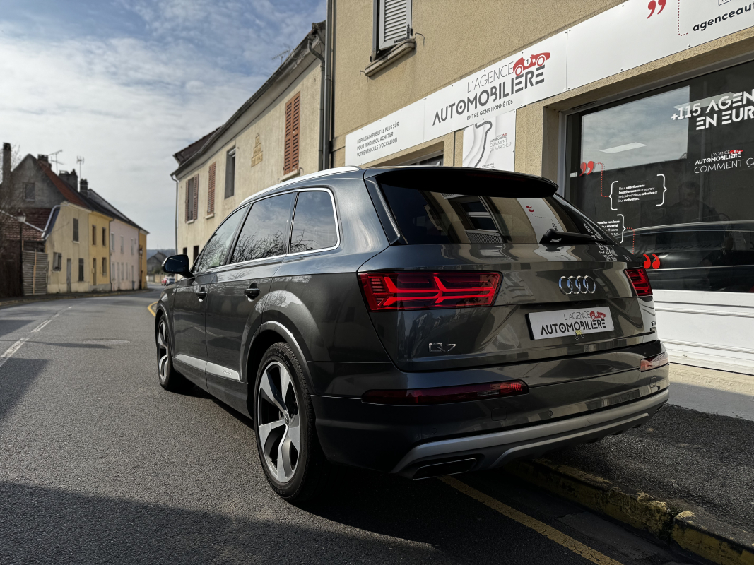 Audi Q7 — 6