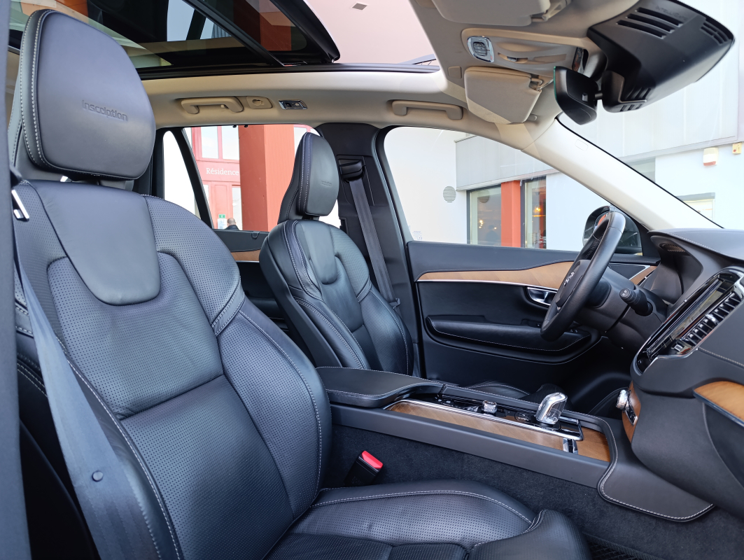 Volvo XC90 — 10