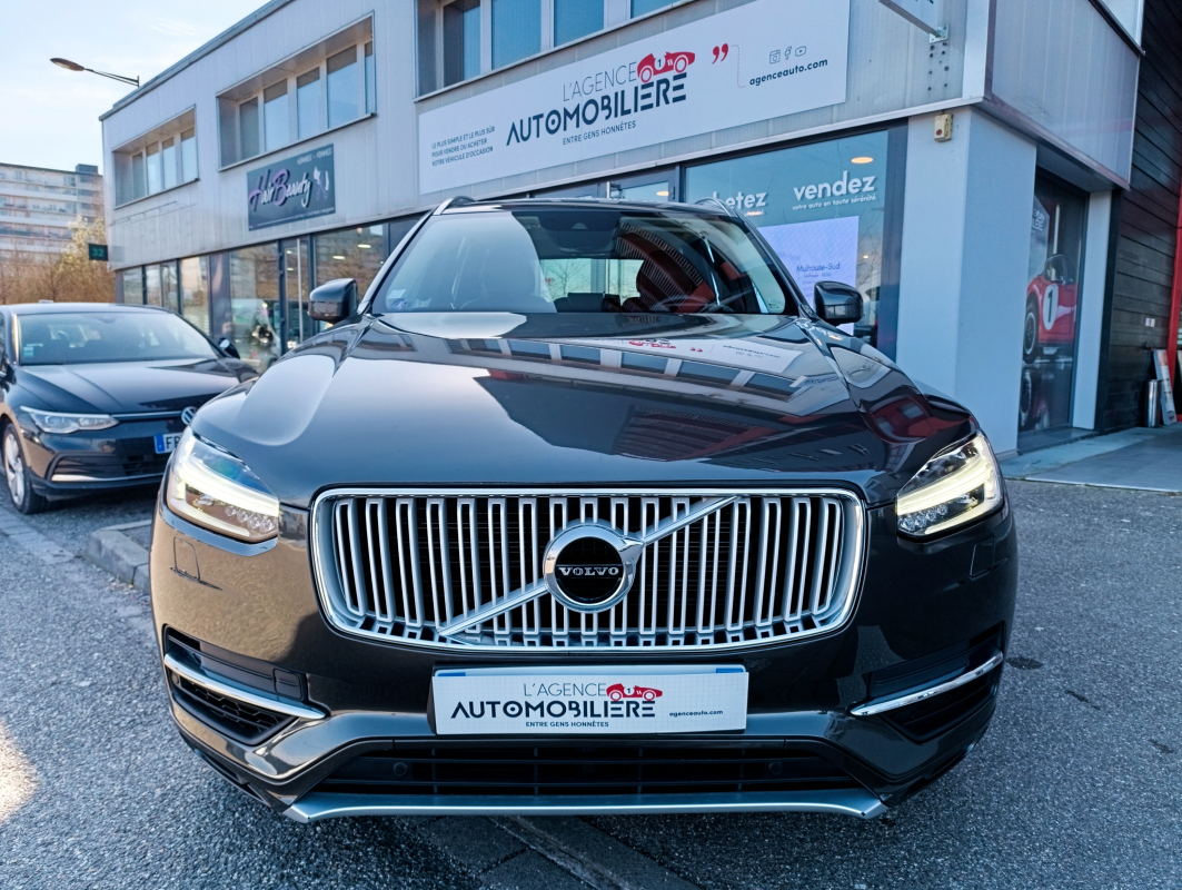 Volvo XC90 — 2