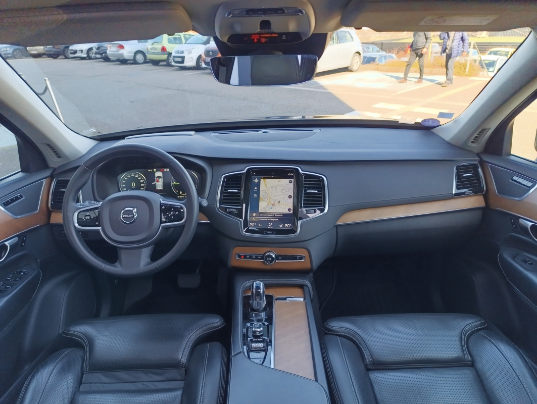 Volvo XC90 — 17
