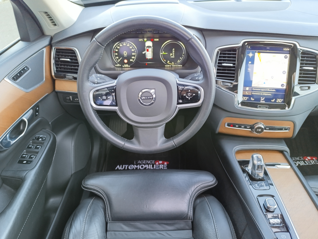 Volvo XC90 — 18