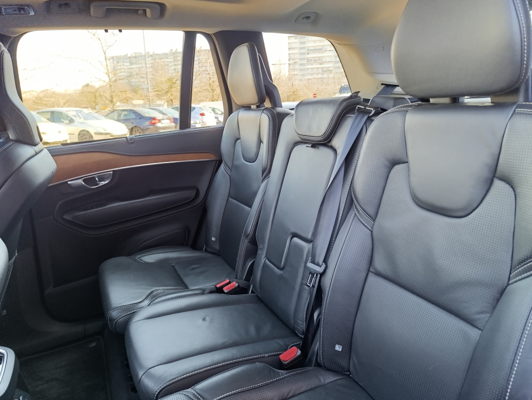 Volvo XC90 — 14