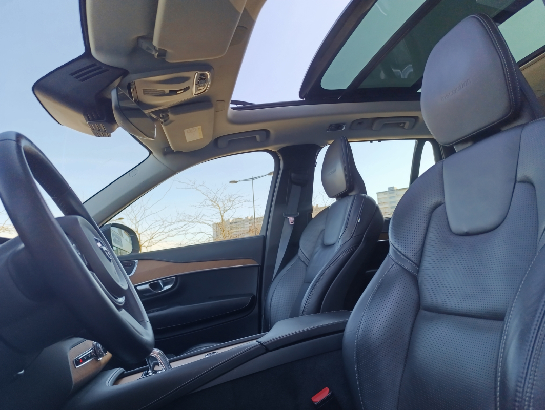 Volvo XC90 — 24